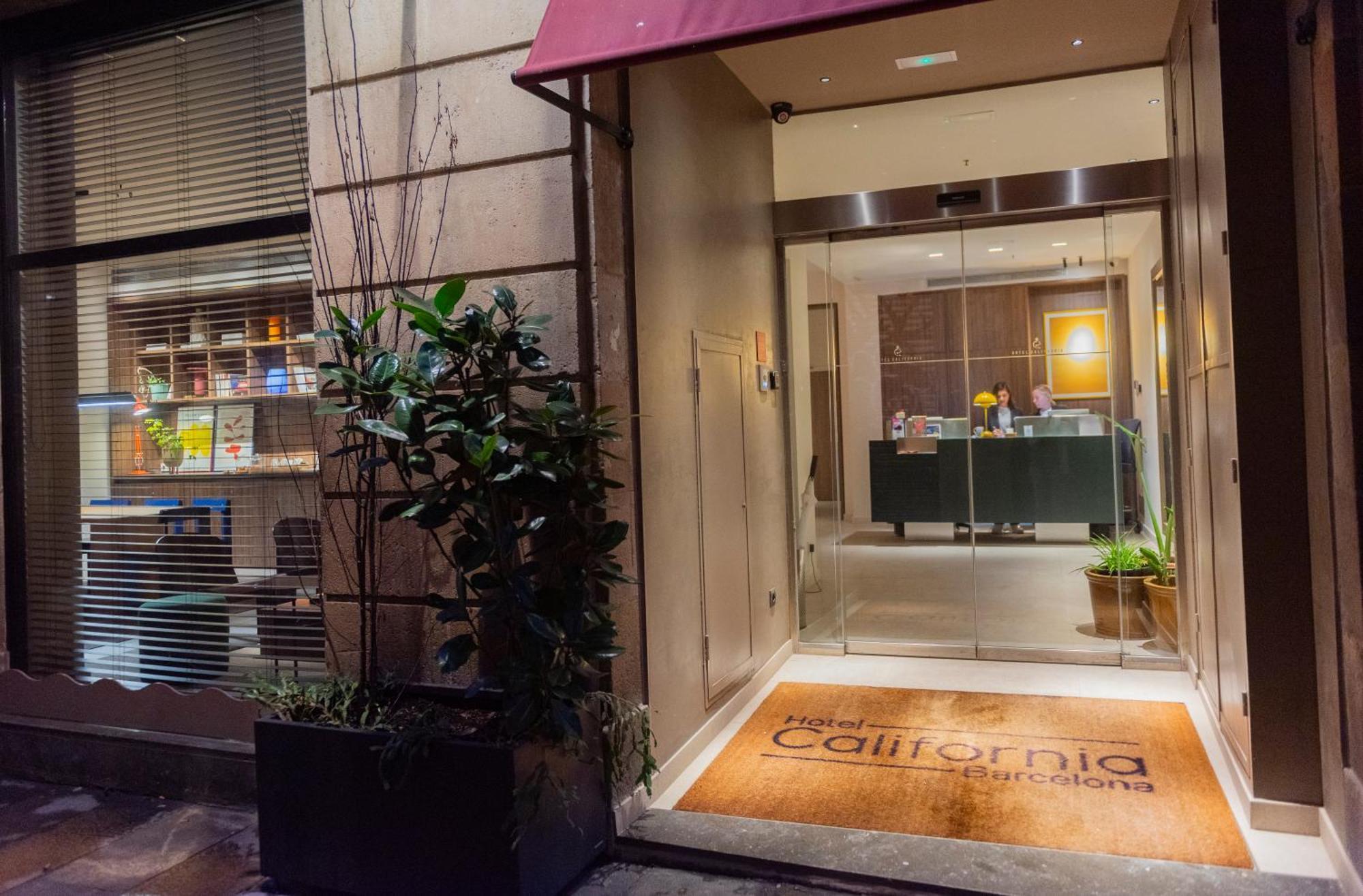 Hotel California, Barcelona
